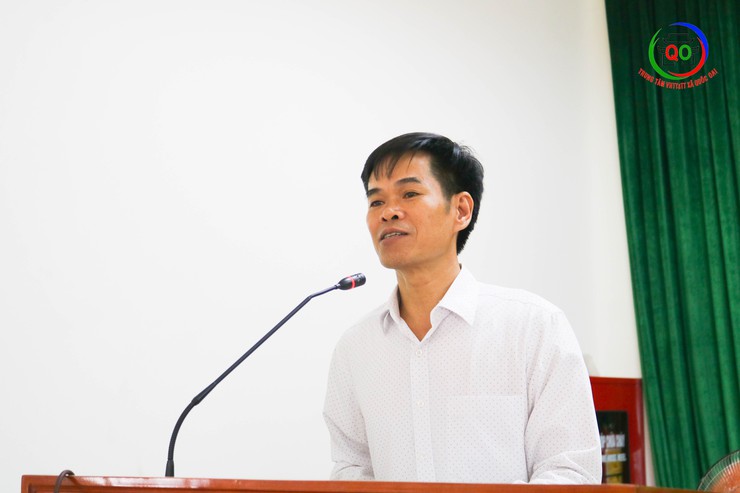 Đồng chí Phùng Văn Tài- Phó Bí thư Thường trực Đảng uỷ xã Quốc Oai dự sinh hoạt chi bộ tại thôn Đa Phúc- Ảnh 2.