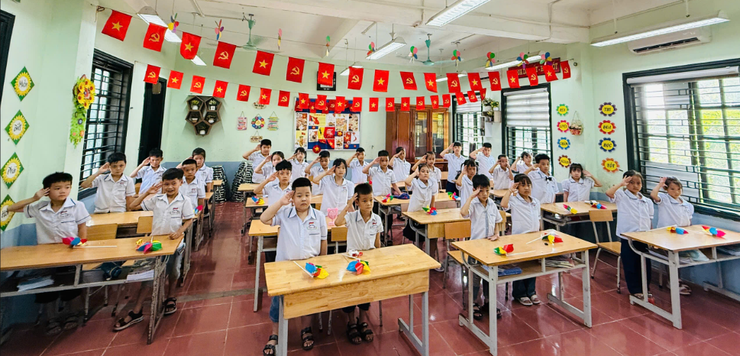 Liên Minh: Náo nức ngày khai giảng năm học mới- Ảnh 5.