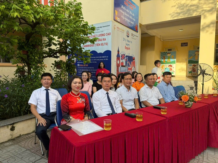 Phường Ô Chợ Dừa : Lễ khai giảng năm học mới 2025- 2026- Ảnh 9.