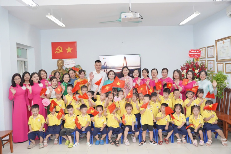 Phường Ô Chợ Dừa : Rực rỡ ngày Khai giảng năm học mới- Ảnh 12.