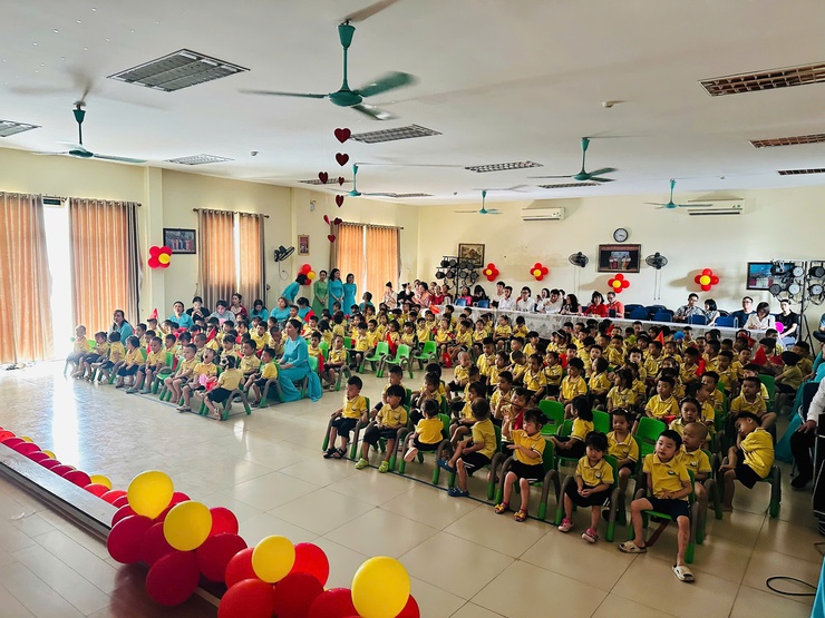 Phường Ô Chợ Dừa : Rực rỡ ngày Khai giảng năm học mới- Ảnh 5.
