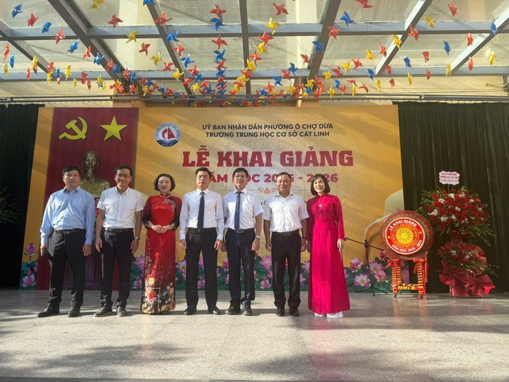 Phường Ô Chợ Dừa : Lễ khai giảng năm học mới 2025- 2026- Ảnh 15.