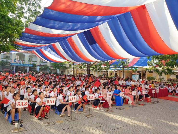 Các trường học trên địa bàn phường Phú Lương tưng bừng khai giảng năm học mới 2025-2026- Ảnh 8.