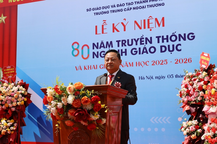 Trường Trung cấp Ngoại thương long trọng tổ chức Lễ khai giảng năm học 2025 – 2026- Ảnh 3.