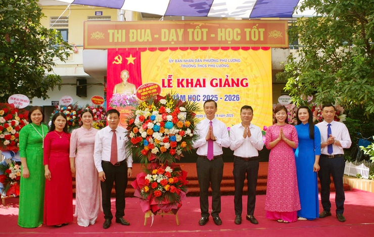 Các trường học trên địa bàn phường Phú Lương tưng bừng khai giảng năm học mới 2025-2026- Ảnh 1.