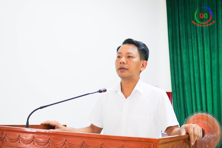 Đồng chí Phùng Văn Tài- Phó Bí thư Thường trực Đảng uỷ xã Quốc Oai dự sinh hoạt chi bộ tại thôn Đa Phúc- Ảnh 7.