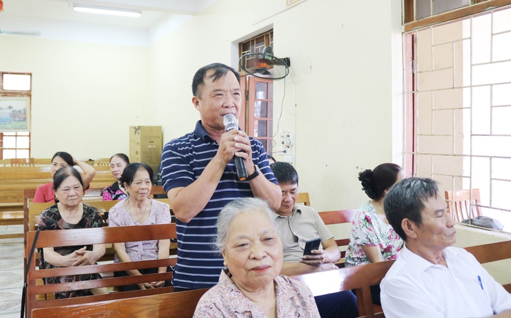 Đồng chí Nguyễn Trung Thành- Phó Bí thư Đảng ủy, Chủ tịch UBND xã Quốc Oai dự sinh hoạt Đảng thường kỳ với Chi bộ thôn Thạch Thán 1- Ảnh 8.
