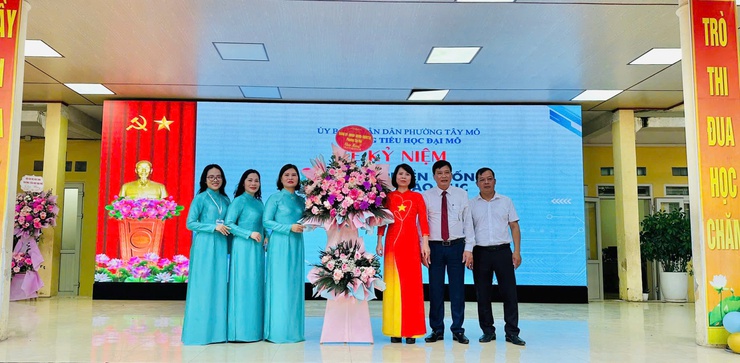 Lễ kỷ niệm 80 năm truyền thống ngành Giáo dục và Khai giảng năm học 2025 – 2026 tại phường Tây Mỗ- Ảnh 11.