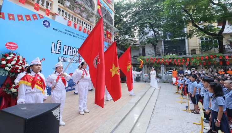 Gần 23.000 học sinh phường Cầu Giấy bước vào năm học mới- Ảnh 8.