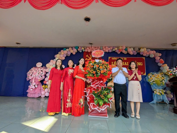 TƯNG BỪNG KHAI GIẢNG NĂM HỌC 2025 - 2026 TẠI 20 TRƯỜNG TRÊN ĐỊA BÀN XÃ PHÚC SƠN- Ảnh 5.