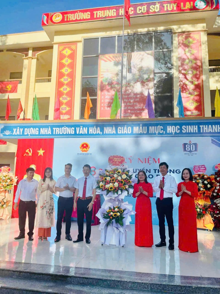 TƯNG BỪNG KHAI GIẢNG NĂM HỌC 2025 - 2026 TẠI 20 TRƯỜNG TRÊN ĐỊA BÀN XÃ PHÚC SƠN- Ảnh 4.