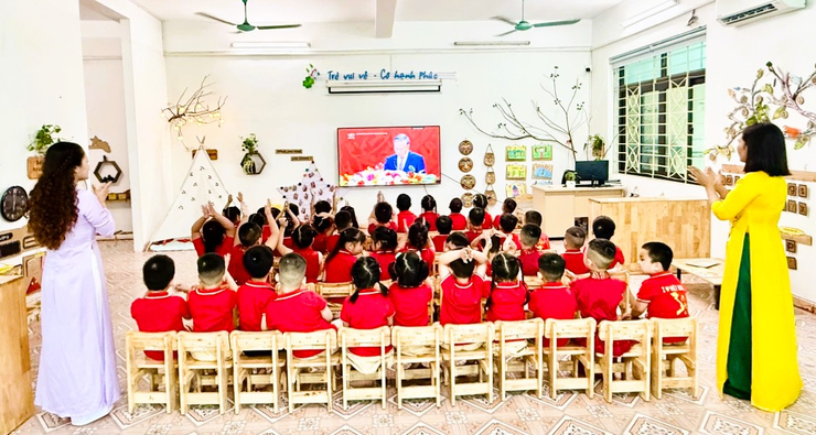 Cán bộ, giáo viên, học sinh các trường học trên địa bàn phường Tây Tựu náo nức, phấn khởi chào đón năm học mới- Ảnh 2.