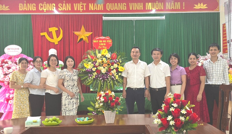 ỨNG HOÀ RỘN RÀNG LỄ KHAI GIẢNG NĂM HỌC MỚI 2025 – 2026.- Ảnh 18.