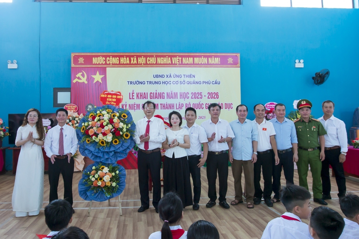 Tất cả 19 trường học: Mầm non, tiểu học, trung học cơ sở, trung học phổ thông trên địa bàn xã Ứng Thiên, thành phố Hà Nội tổ chức khai giảng năm học mới 2025-2026- Ảnh 5.
