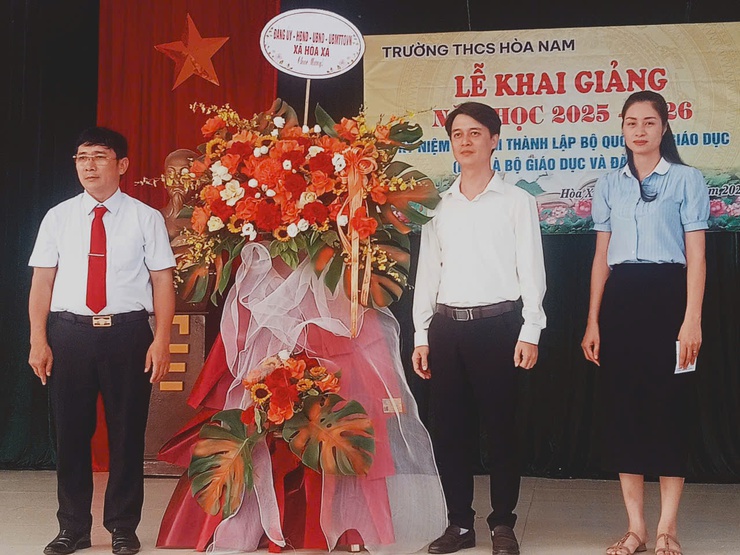 TƯNG BỪNG, RỘN RÃ LỄ KHAI GIẢNG NĂM HỌC MỚI 2025 – 2026 TẠI CÁC NHÀ TRƯỜNG TRÊN ĐỊA BÀN XÃ HOÀ XÁ- Ảnh 4.