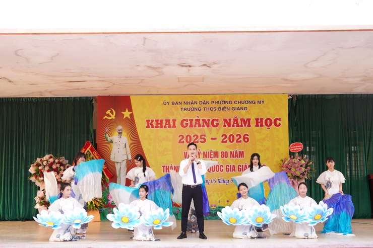 Không khí khai giảng rộn ràng tại các trường học trên địa bàn phường Chương Mỹ năm học 2025 -2026- Ảnh 6.