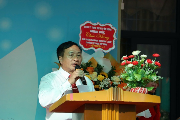 Đồng chí Phó bí thư Thường trực Đảng ủy Lê Thị Hạnh dự Lễ khai giảng năm học mới tại Trường Tiểu học Hợp Đồng- Ảnh 9.