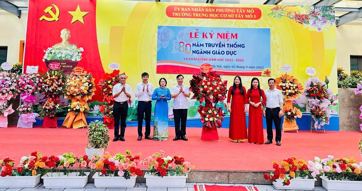 Lễ kỷ niệm 80 năm truyền thống ngành Giáo dục và Khai giảng năm học 2025 – 2026 tại phường Tây Mỗ- Ảnh 3.