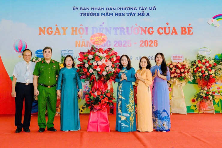 Lễ kỷ niệm 80 năm truyền thống ngành Giáo dục và Khai giảng năm học 2025 – 2026 tại phường Tây Mỗ- Ảnh 8.