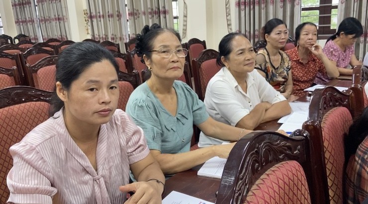 Hội LHPN xã Phúc Thọ triển khai Kế hoạch thực hiện mô hình "Đoạn đường sạch đẹp mỗi ngày" và tổ chức Cuộc thi "Ứng dụng công nghệ thông tin trong tuyên truyền công tác hội phụ nữ"- Ảnh 4.