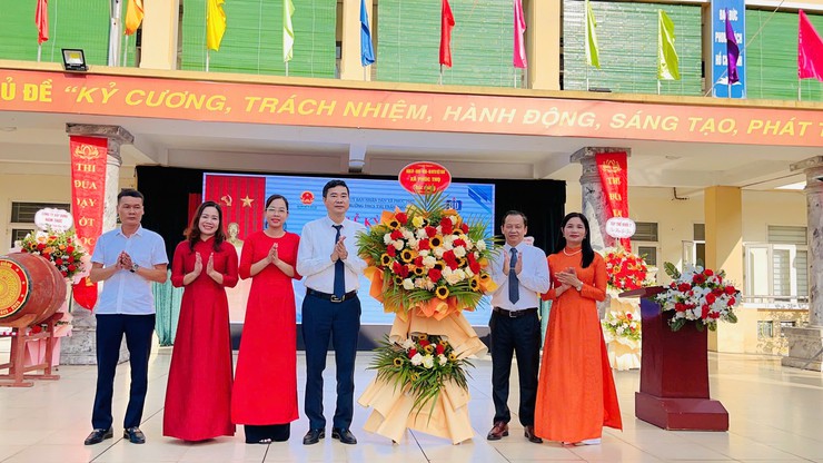 SÔI NỔI NGÀY HỘI KHAI GIẢNG NĂM HỌC MỚI TẠI XÃ PHÚC THỌ- Ảnh 3.