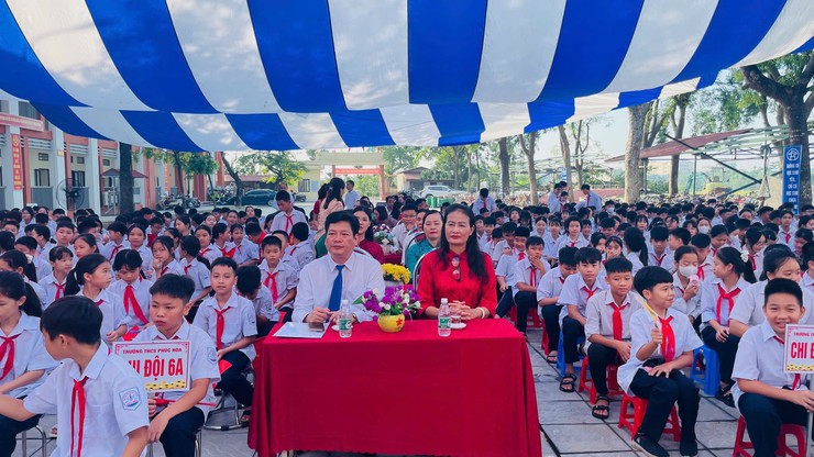 SÔI NỔI NGÀY HỘI KHAI GIẢNG NĂM HỌC MỚI TẠI XÃ PHÚC THỌ- Ảnh 4.