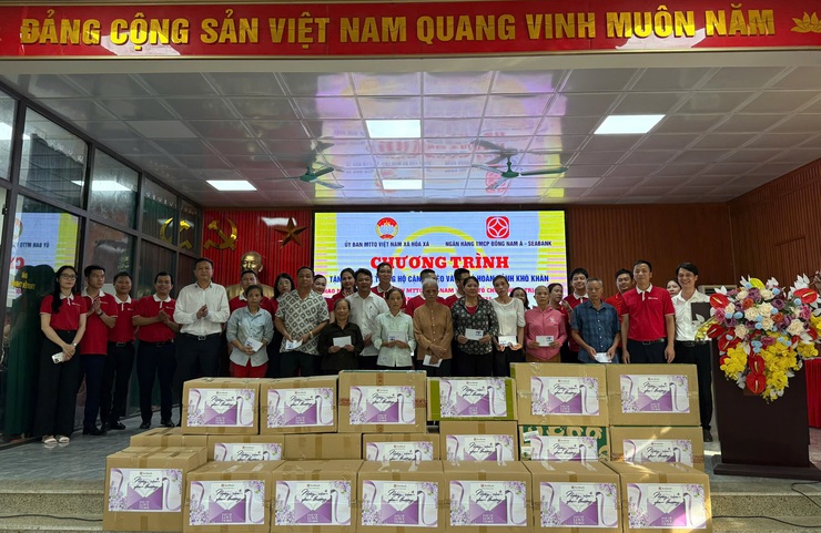UBMTTQ xã Hòa Xá phối hợp SeABank trao quà cho hộ cận nghèo, hộ khó khăn trên địa bàn xã- Ảnh 3.