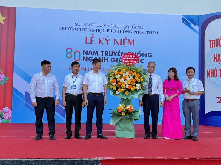 Không khí khai giảng rộn ràng tại các trường học trên địa bàn xã Phúc Thịnh- Ảnh 4.