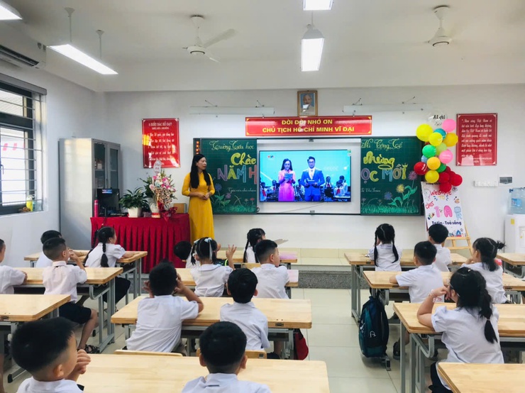 Trường Tiểu học Vũ Công Tể tưng bừng tổ chức Lễ khai giảng năm học mới 2025-2026- Ảnh 5.