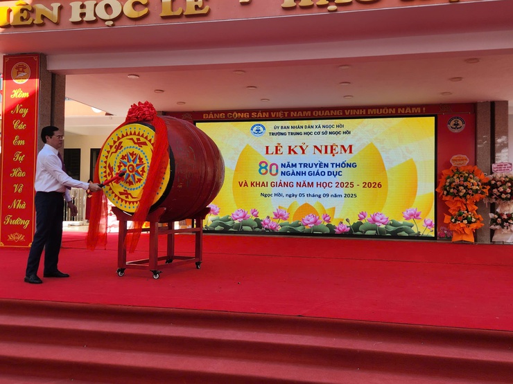 Lễ khai giảng năm học 2025 - 2026 "Hành Trình Tri Thức: Vun đắp tương lai"- Ảnh 2.