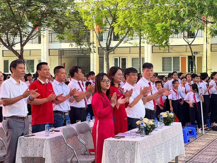 Lễ khai giảng năm học 2025 - 2026 "Hành Trình Tri Thức: Vun đắp tương lai"- Ảnh 8.