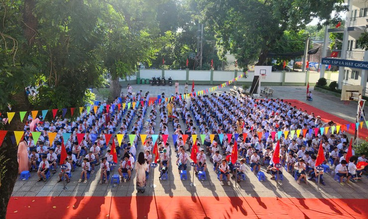 Gần 11 nghìn 500 học sinh Bát Tràng hân hoan bước vào năm học mới 2025 – 2026- Ảnh 15.