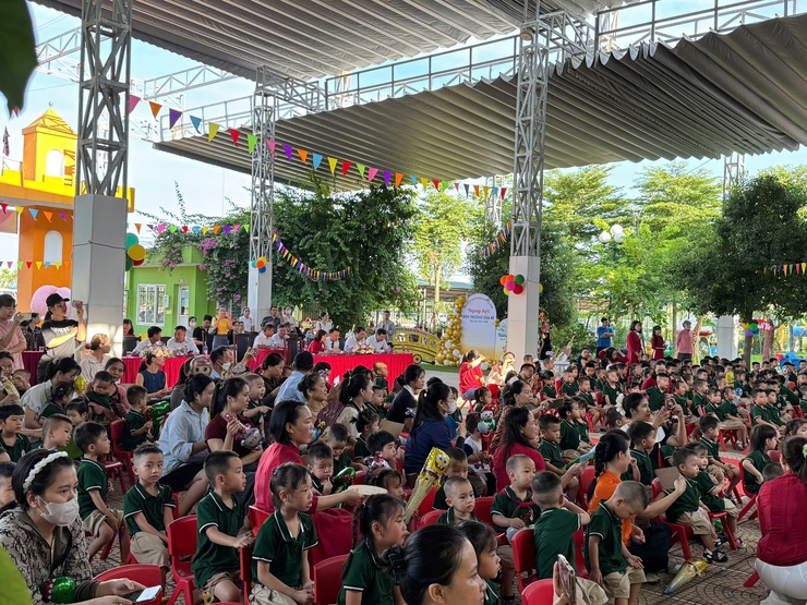 Không khí khai giảng rộn ràng tại các trường học trên địa bàn xã Phúc Thịnh- Ảnh 2.