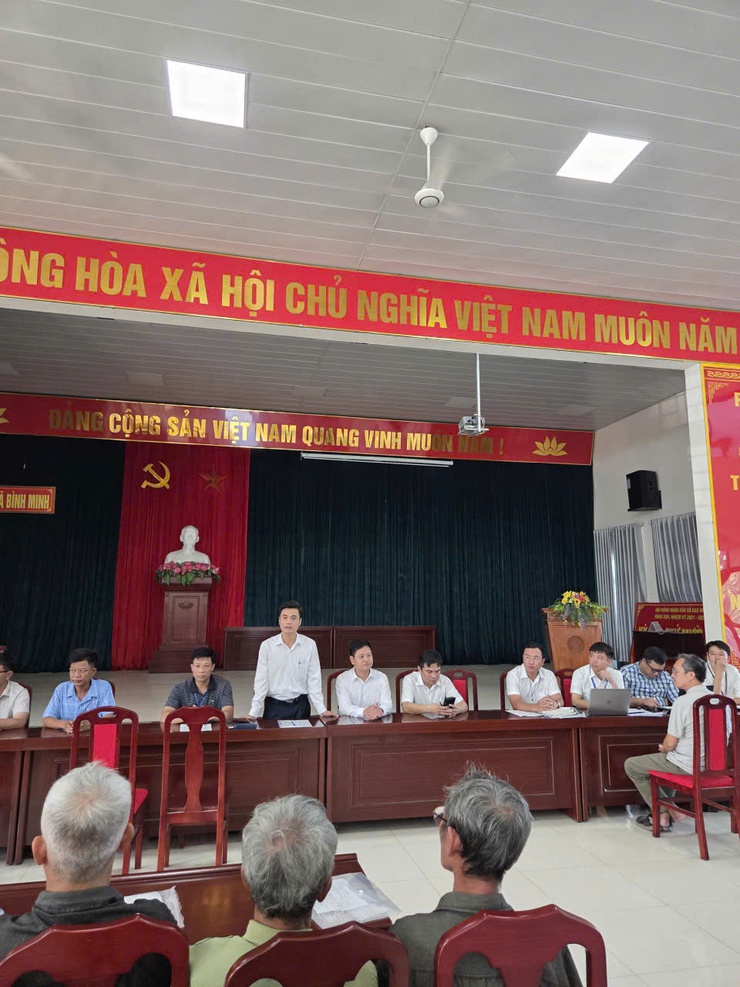Xã Bình Minh tổ chức hội nghị hướng dẫn cấp giấy chứng nhận quyền sử dụng đất cho người có công- Ảnh 1.