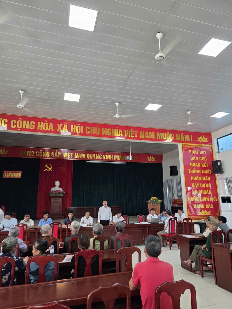 Xã Bình Minh tổ chức hội nghị hướng dẫn cấp giấy chứng nhận quyền sử dụng đất cho người có công- Ảnh 5.