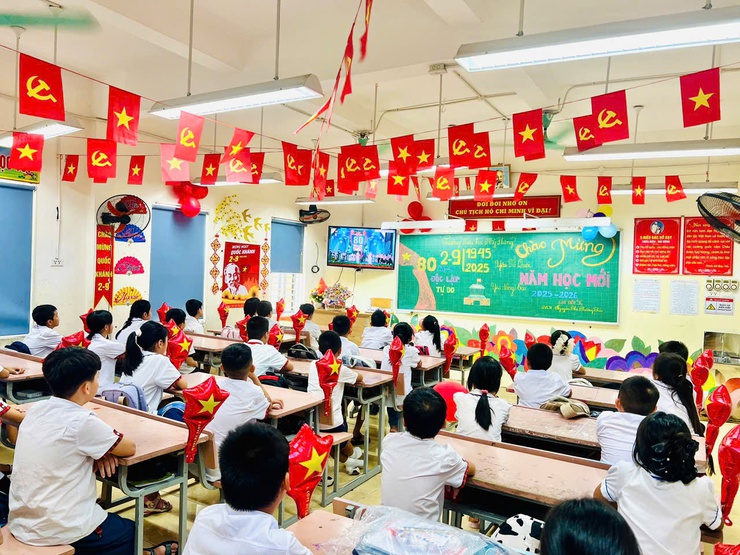 Trường Tiểu học Mỹ Hưng tưng bừng khai giảng năm học mới 2025–2026- Ảnh 6.