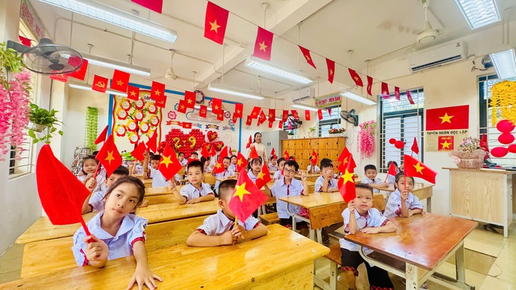 Trường Tiểu học Mỹ Hưng tưng bừng khai giảng năm học mới 2025–2026- Ảnh 7.