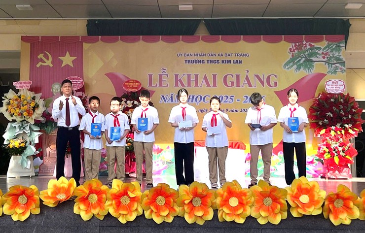 Gần 11 nghìn 500 học sinh Bát Tràng hân hoan bước vào năm học mới 2025 – 2026- Ảnh 9.