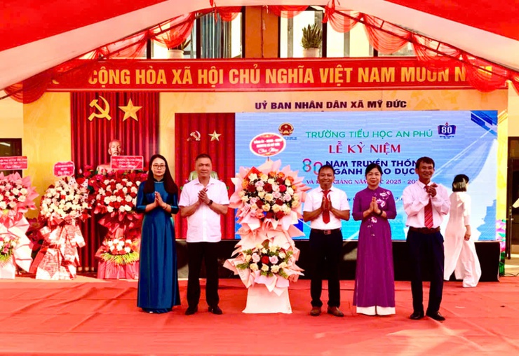 Hơn 10 750 học sinh xã Mỹ Đức náo nức tựu trường, chào đón năm học mới 2025 – 2026- Ảnh 9.