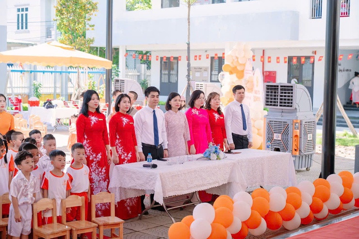 
TRƯỜNG MẦM NON VĨNH NGỌC TỔ CHỨC KHAI GIẢNG NĂM HỌC 2025 – 2026- Ảnh 2.