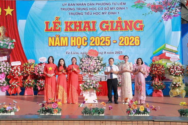 Tưng bừng Lễ Khai giảng năm học 2025 - 2026 tại các trường học trên địa bàn phường Từ Liêm- Ảnh 7.
