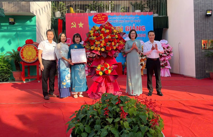 Hơn 15.700 học sinh Thuận An hân hoan chào đón năm học mới- Ảnh 14.