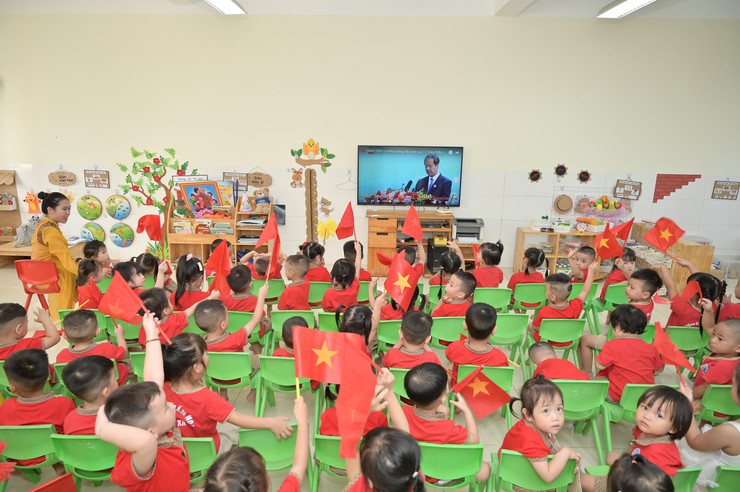 Hơn 15.700 học sinh Thuận An hân hoan chào đón năm học mới- Ảnh 28.