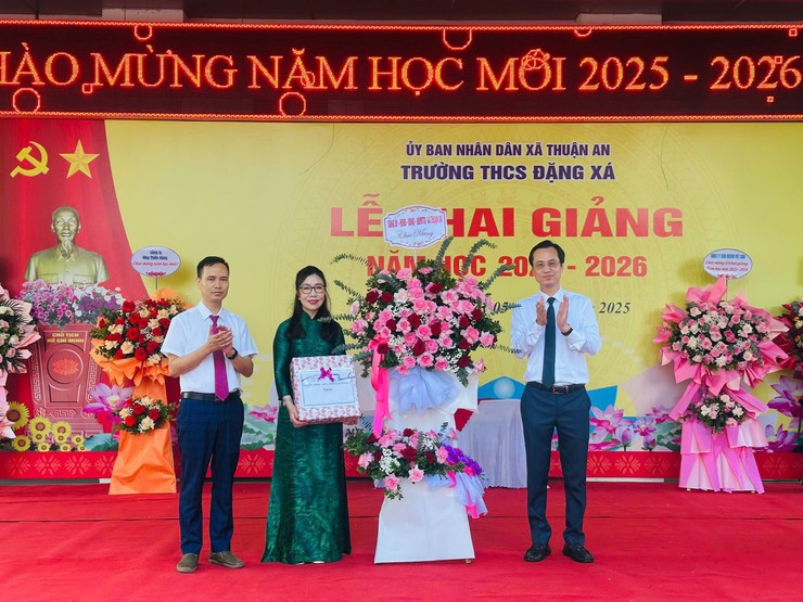 Hơn 15.700 học sinh Thuận An hân hoan chào đón năm học mới- Ảnh 3.