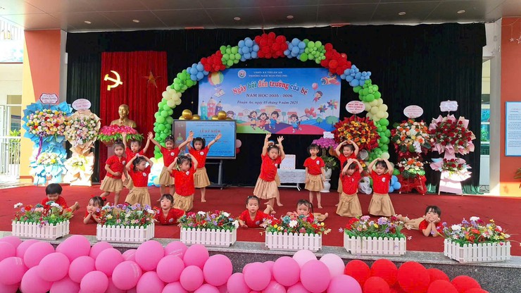 Hơn 15.700 học sinh Thuận An hân hoan chào đón năm học mới- Ảnh 29.