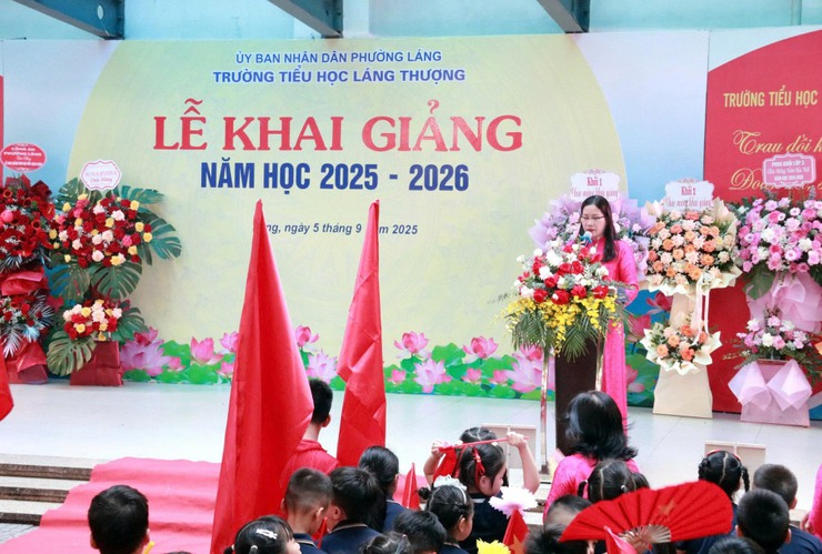 TRƯỜNG TIỂU HỌC LÁNG THƯỢNG KHAI GIẢNG: PHẤN KHỞI VÀ NGẬP TRÀN YÊU THƯƠNG- Ảnh 1.