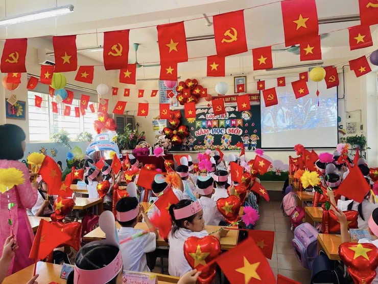 16.500 học sinh phường Phúc Lợi dự Lễ khai giảng năm học 2025-2026- Ảnh 14.