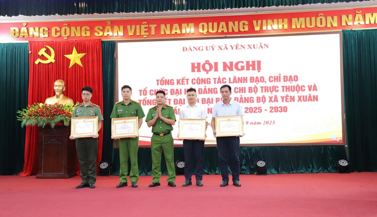 HỘI NGHỊ TỔNG KẾT CÔNG TÁC TỔ CHỨC ĐẠI HỘI ĐẠI BIỂU ĐẢNG BỘ XÃ YÊN XUÂN LẦN THỨ I, NHIỆM KỲ 2025-2030- Ảnh 11.