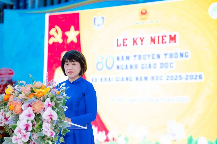 RỘN RÀNG NGÀY KHAI GIẢNG NĂM HỌC 2025 – 2026: TIẾP BƯỚC TRONG KỶ NGUYÊN VƯƠN MÌNH CỦA ĐẤT NƯỚC- Ảnh 2.
