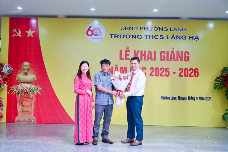TƯNG BỪNG LỄ KHAI GIẢNG NĂM HỌC 2025 – 2026 TẠI TRƯỜNG THCS LÁNG HẠ- Ảnh 6.